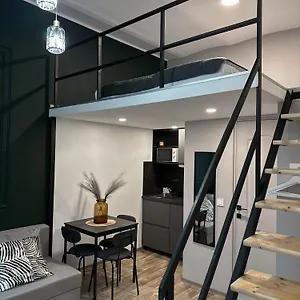  Aparthotel Ya House