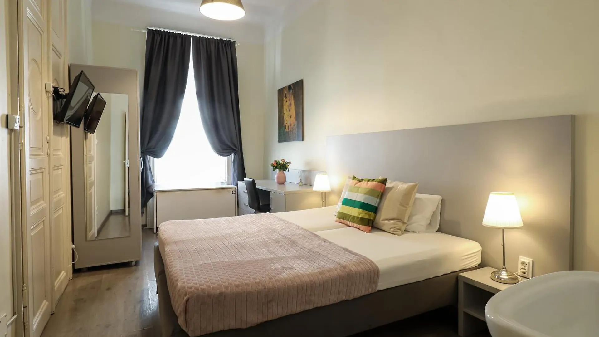 Ozone Private Rooms Budapest 0*,