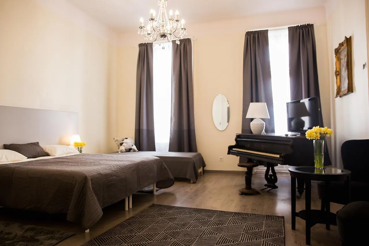 Ozone Private Rooms Budapest 0*,